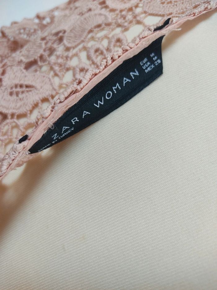 Robe rose poudré à dentelle Zara M 38 TBE - photo numéro 10
