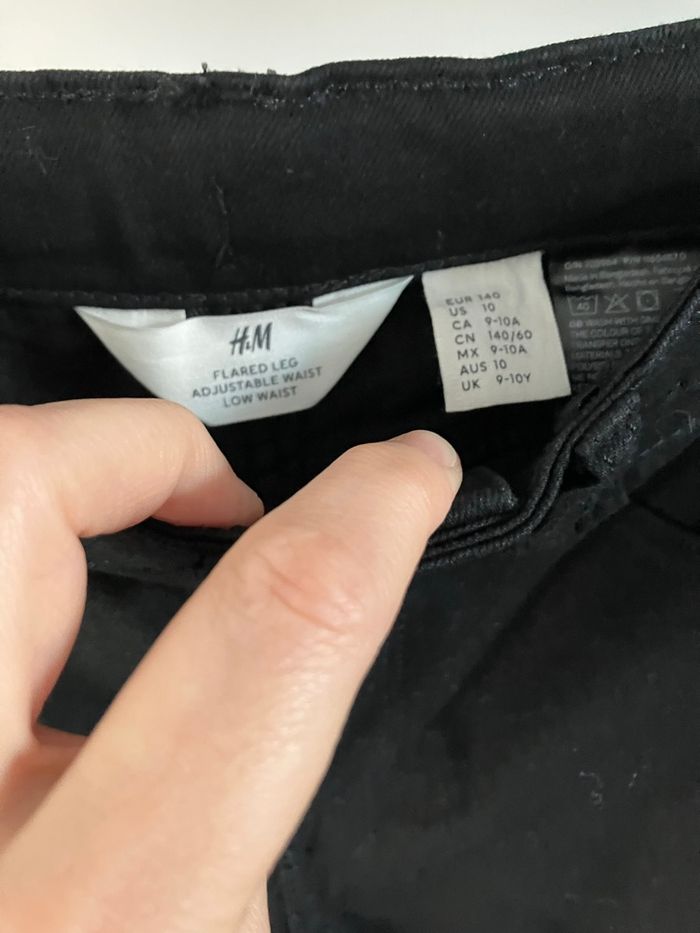 Jean flare noir H&M 9-10 ans - photo numéro 2
