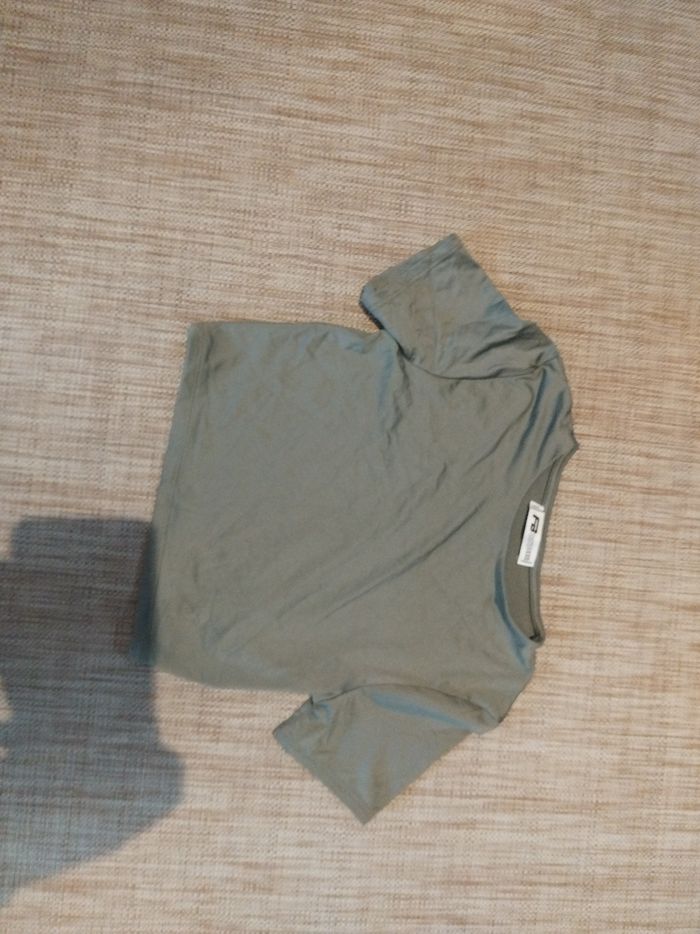 Top manche courte - photo numéro 2