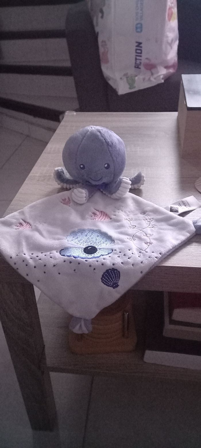 Doudou pieuvre bleue - photo numéro 3