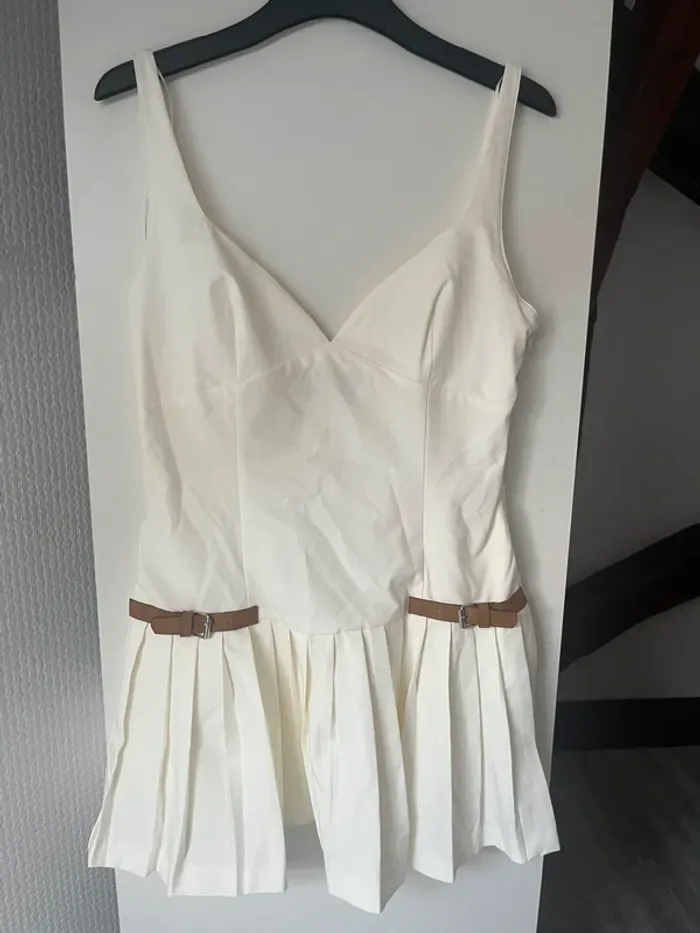 Robe effet jupe plissée