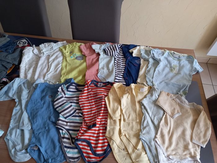 Gros lot de vêtements garçon 18 mois hiver, été - photo numéro 10