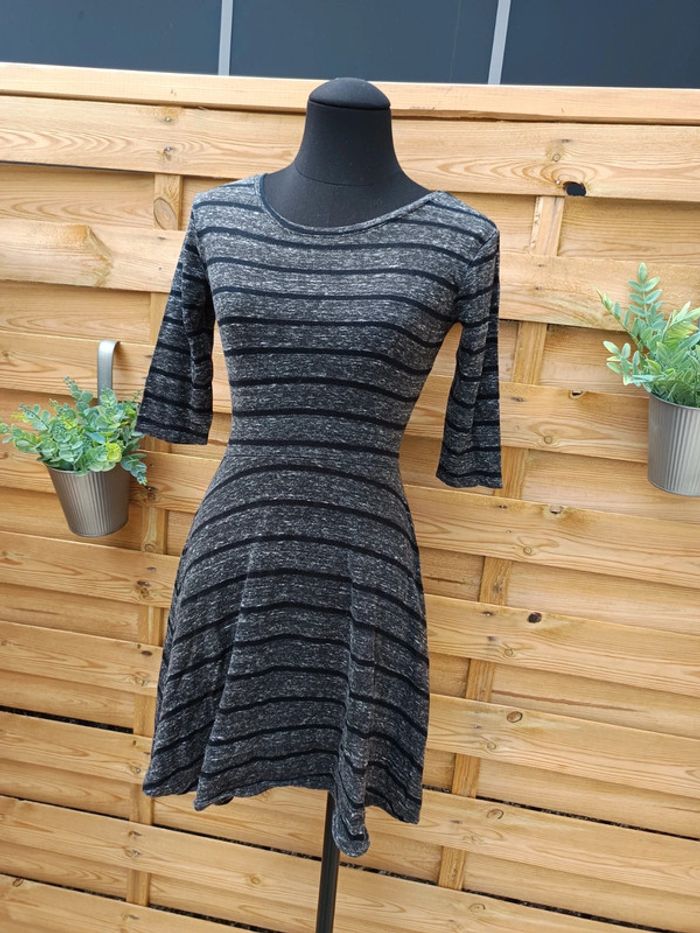 Robe taille XS - photo numéro 2