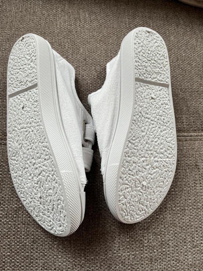 Chaussure blanche - photo numéro 2