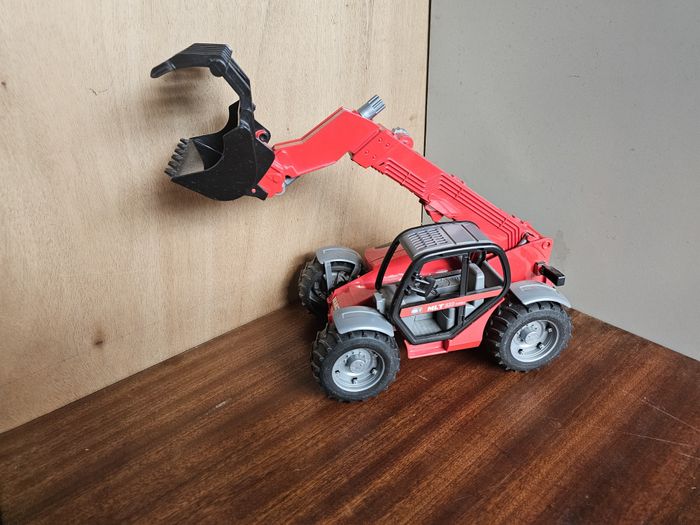 Télescopique Manitou MLT 633 Bruder - photo numéro 3