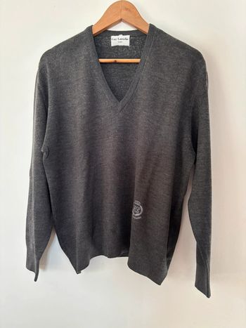 Pull col en V taille L Guy Laroche