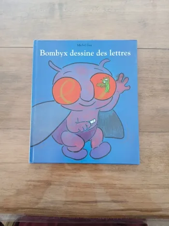 Bolbyx dessine des lettres Michel gay