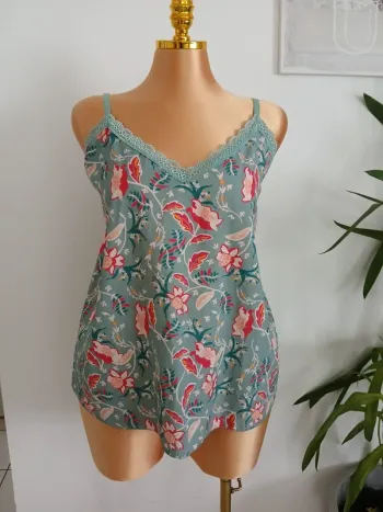 Débardeur à motifs Taille XL Comme Neuf🌿💝