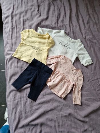 Lot 4 articles filles 1 mois