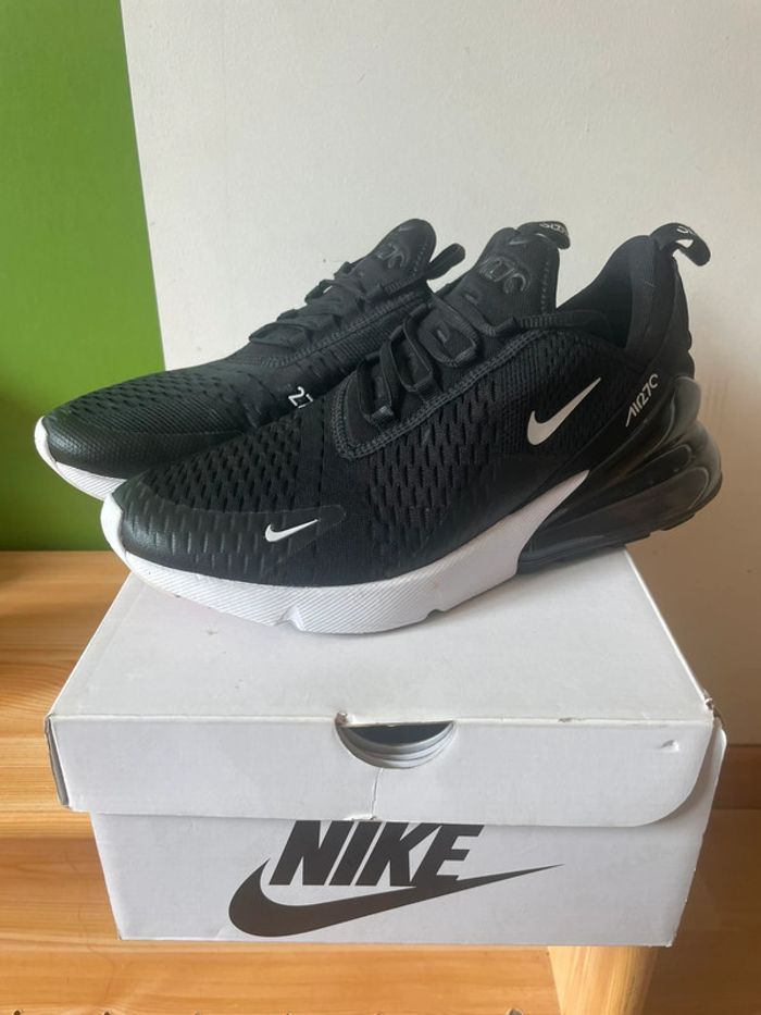 Air max 270 (avec ticket de caisse)