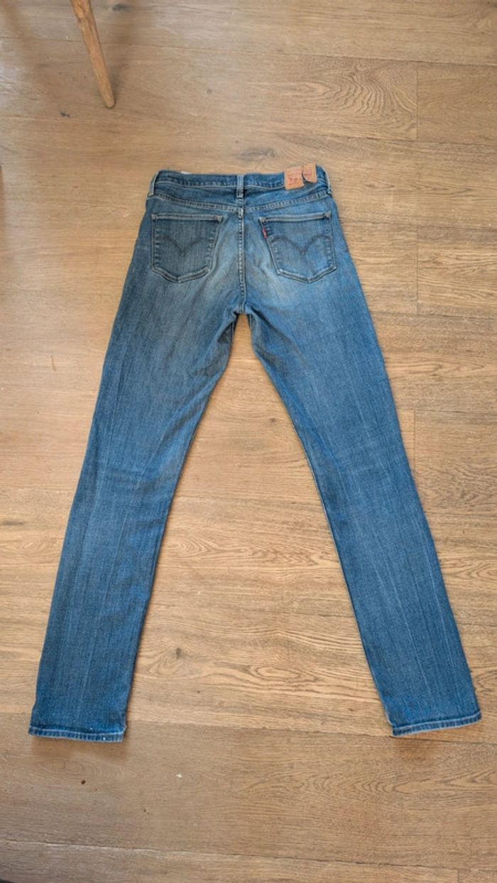Jean Levi's  312 shaping slim W28 L34 taille mi haute - photo numéro 2