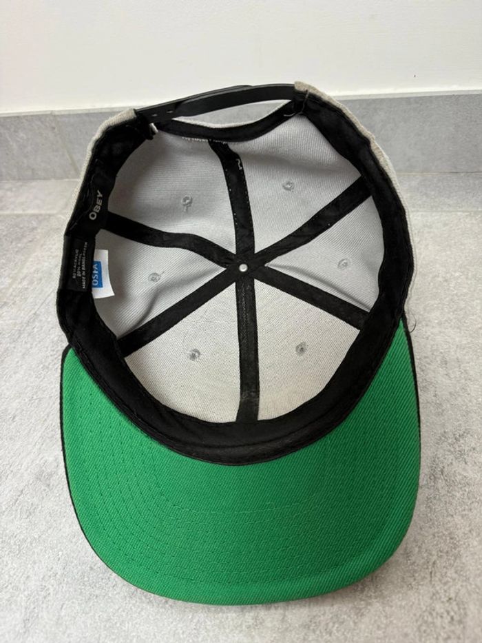 Casquette Obey grise et verte super état - photo numéro 5