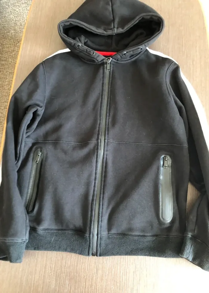 Sweat veste a capuche noir blanc garçon 14 ans
