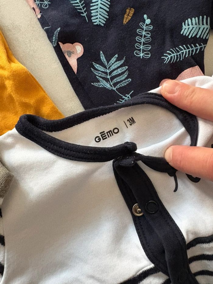 Lot de 4 pyjamas - photo numéro 2