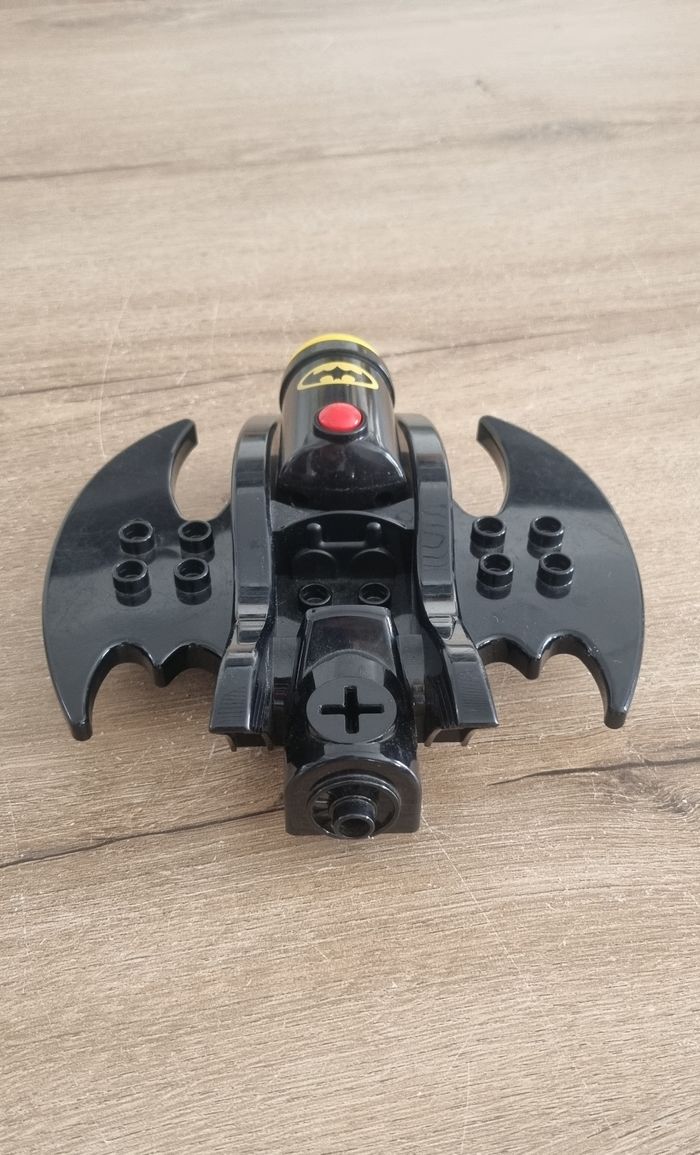 Batwing de Batman Lego Duplo - photo numéro 7