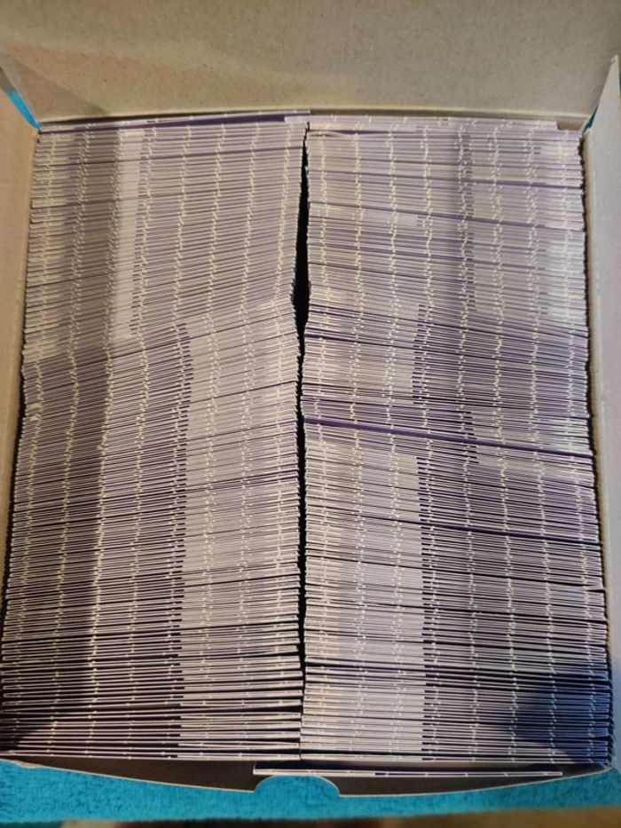 Boite de 250 pochettes de cartes Reine des Neiges, neuve - photo numéro 3