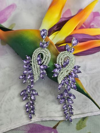 Boucles d'oreilles avec zirconium et pierre topaz violette en acier inoxydable