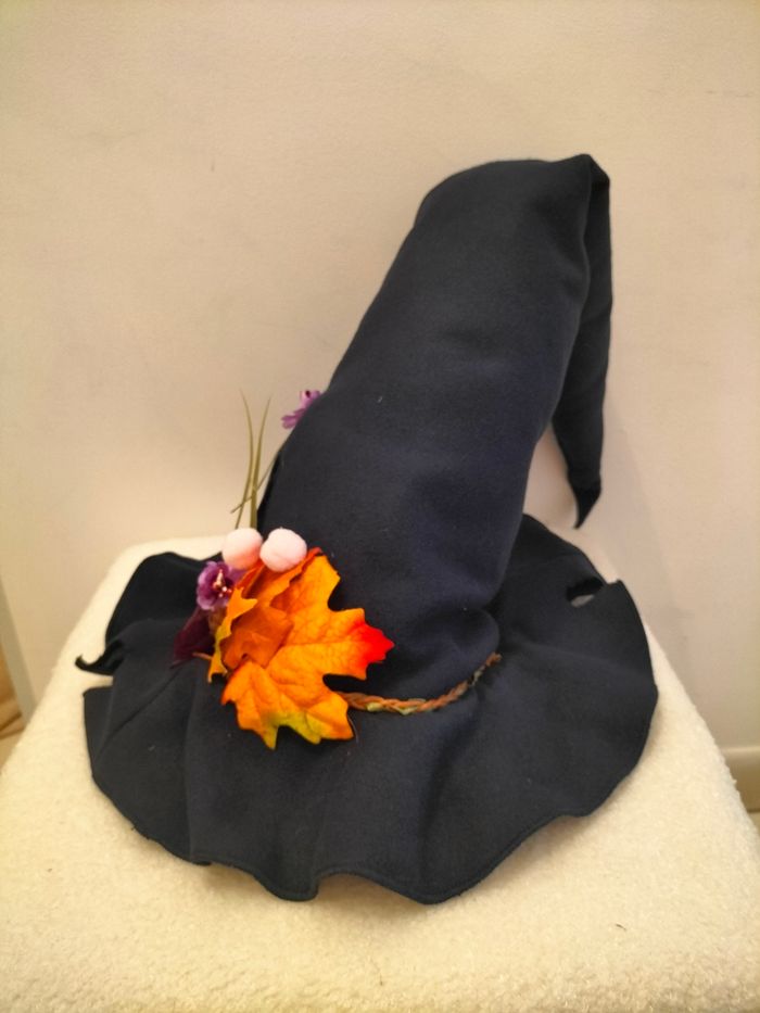 Chapeau halloween feutre et feuilles automne - photo numéro 5