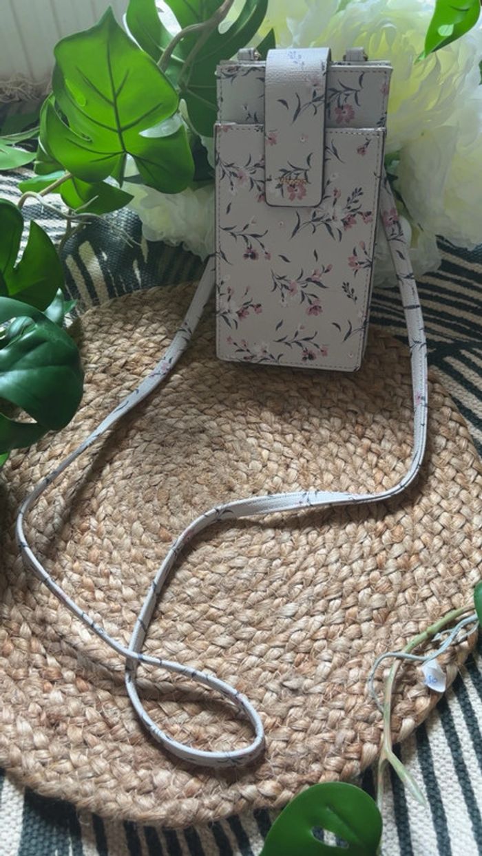 Pochette portable, portefeuille - photo numéro 4