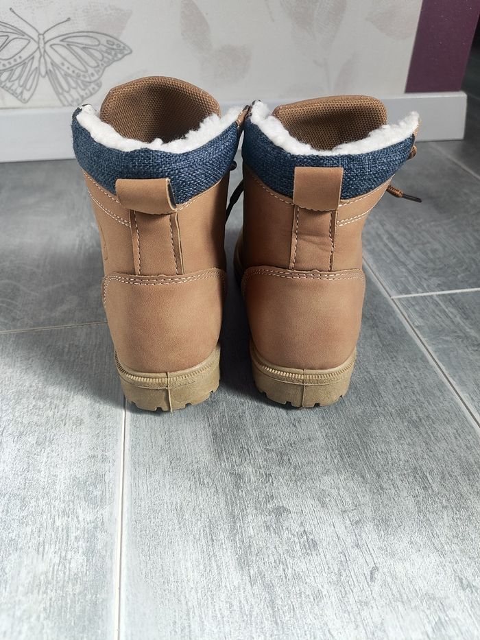 Chaussures montantes en 29 - photo numéro 3