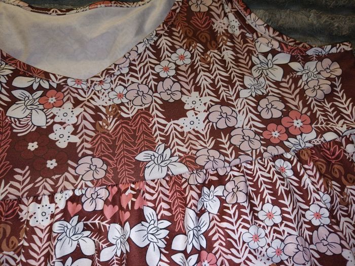 Débardeur rouge fleurs XXL - photo numéro 2