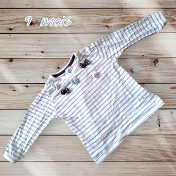 T-shirt rayé avec petits nœuds