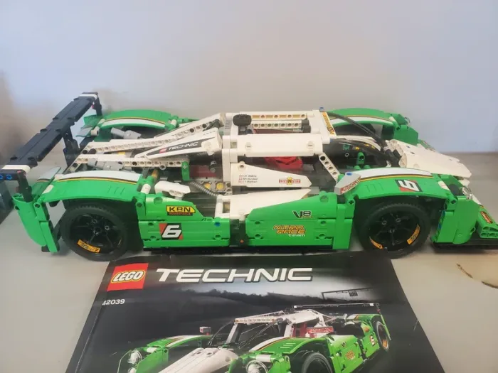 Lego Technic 24 heures du Mans. - photo numéro 3