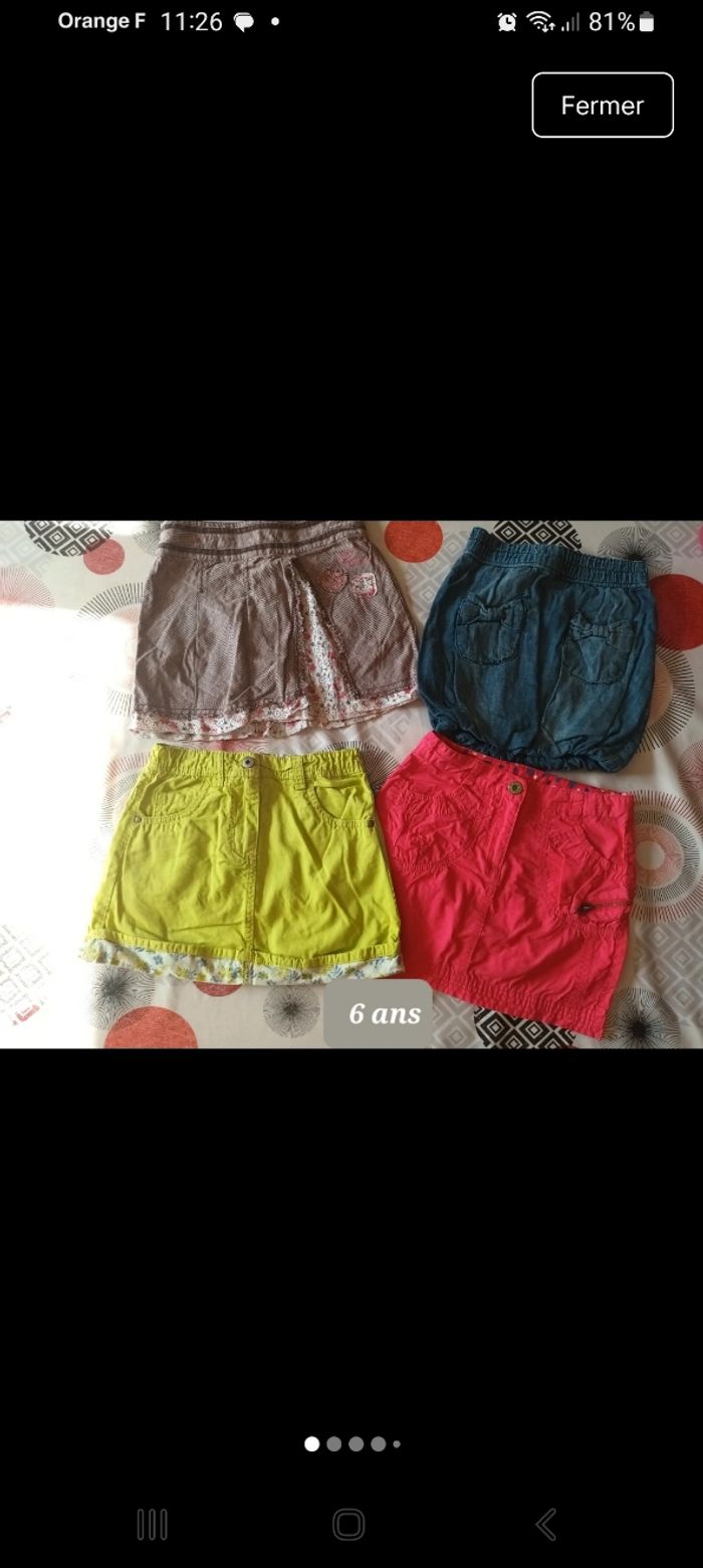 Lot 4 jupes taille 6 ans