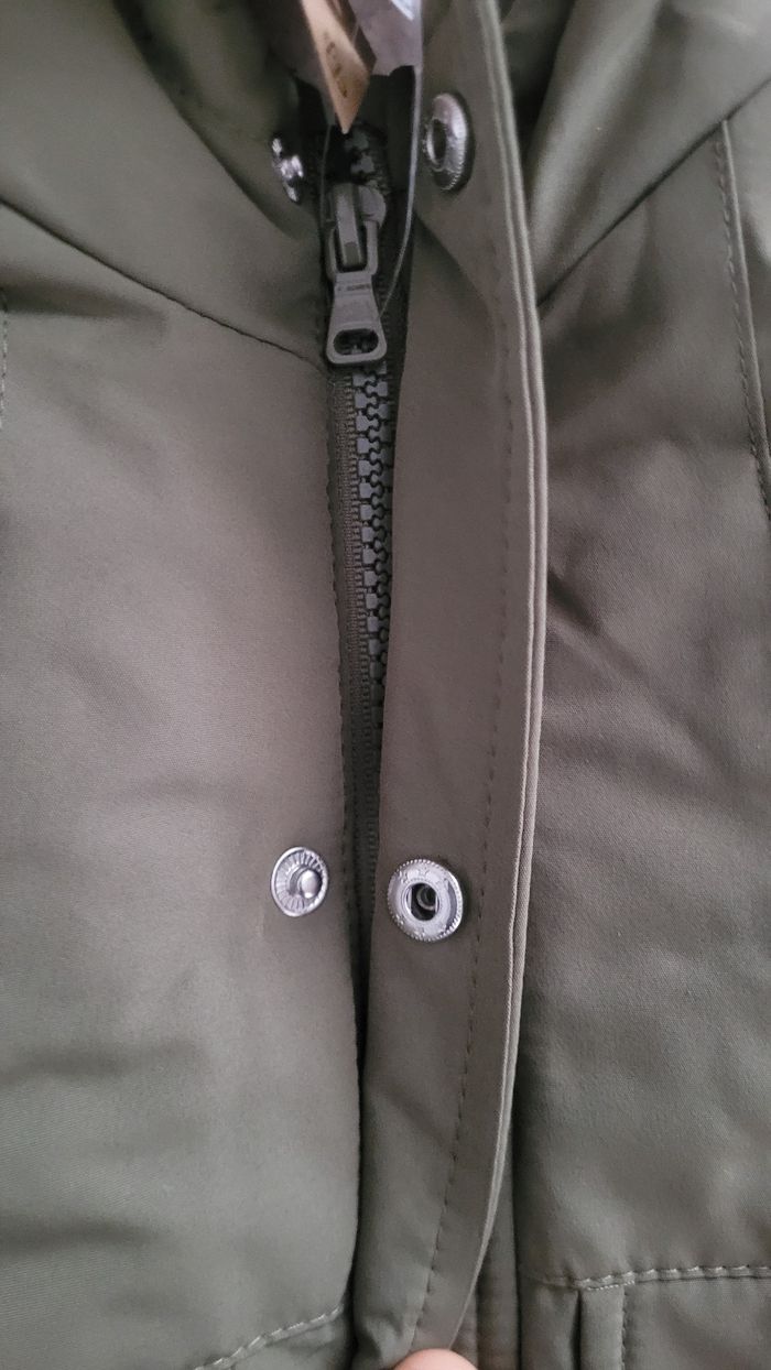 Parka chaude à capuche 6 mois neuve - photo numéro 3