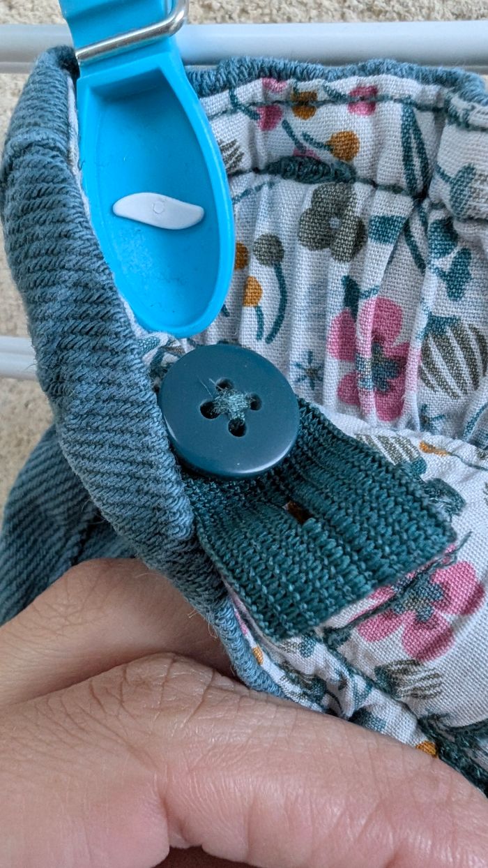 Pantalon vert 18mois - photo numéro 2