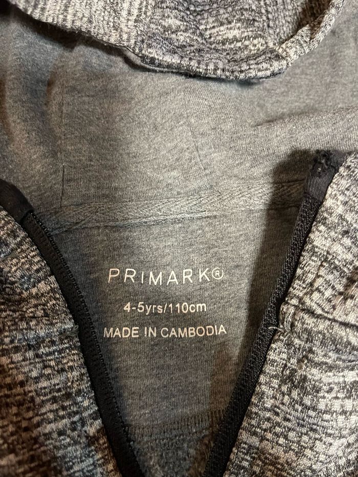 Pull garçon taille 110 - photo numéro 4