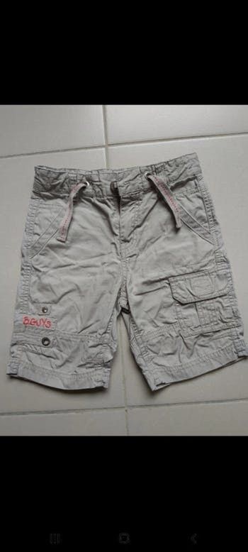 Short 4 ans