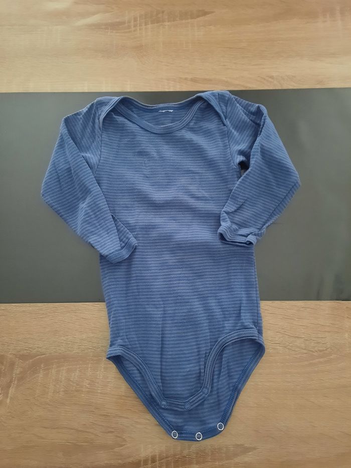 Lot de 10 body 18 mois - photo numéro 2