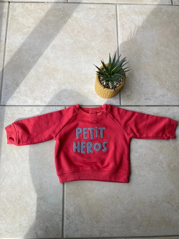 Pull garçon taille 6 mois