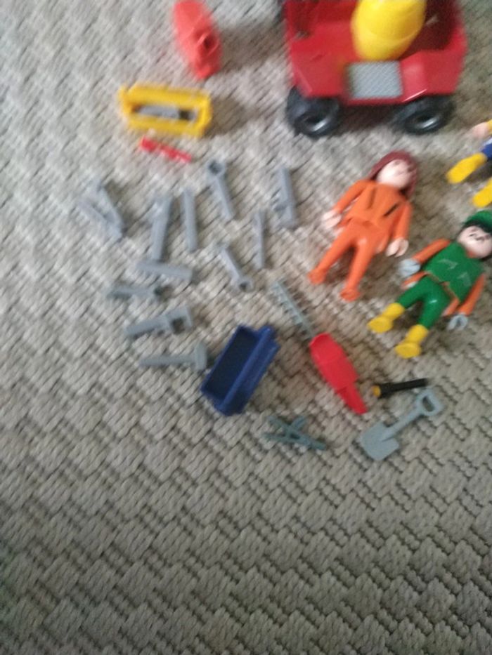 Playmobil personnages et outils - photo numéro 3
