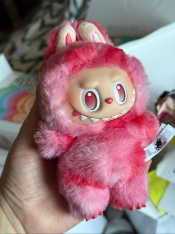 Labubu PopMart Love - Big Into Energy