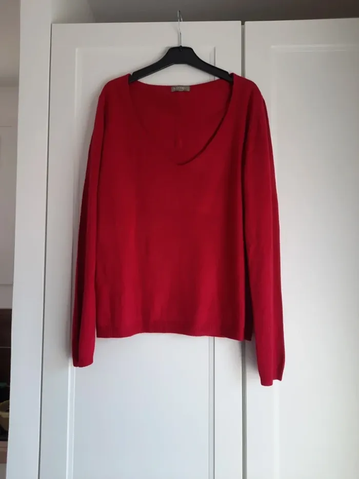 Pull rouge