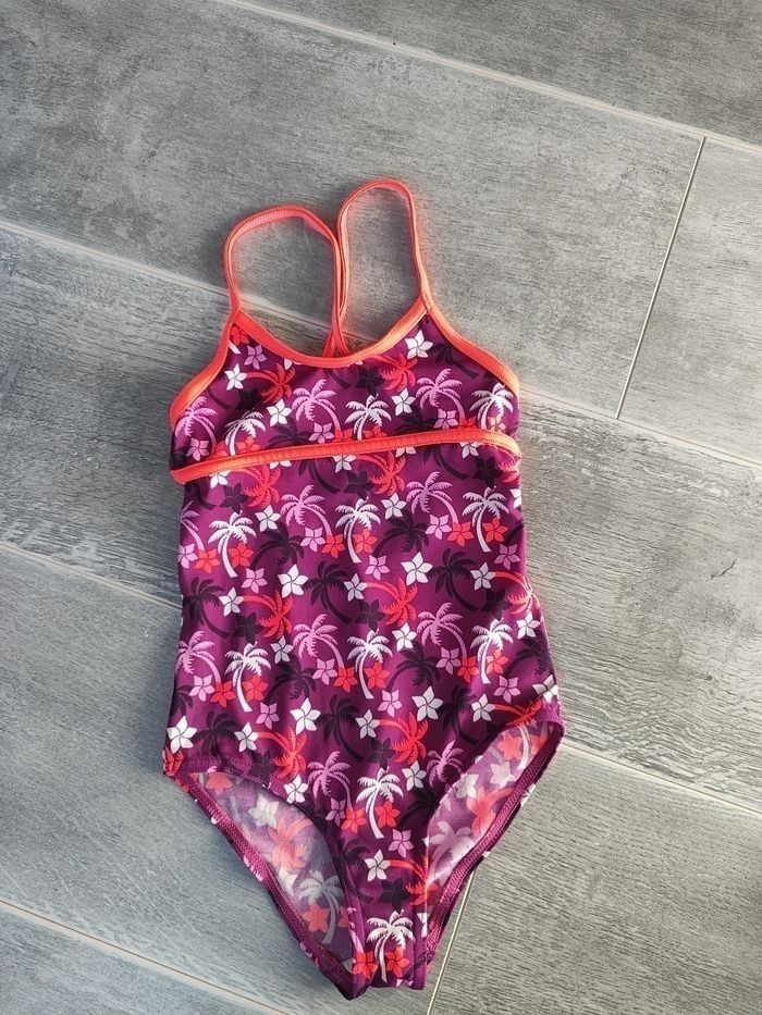 Lot maillot de bain+ serviette+ poncho - photo numéro 2