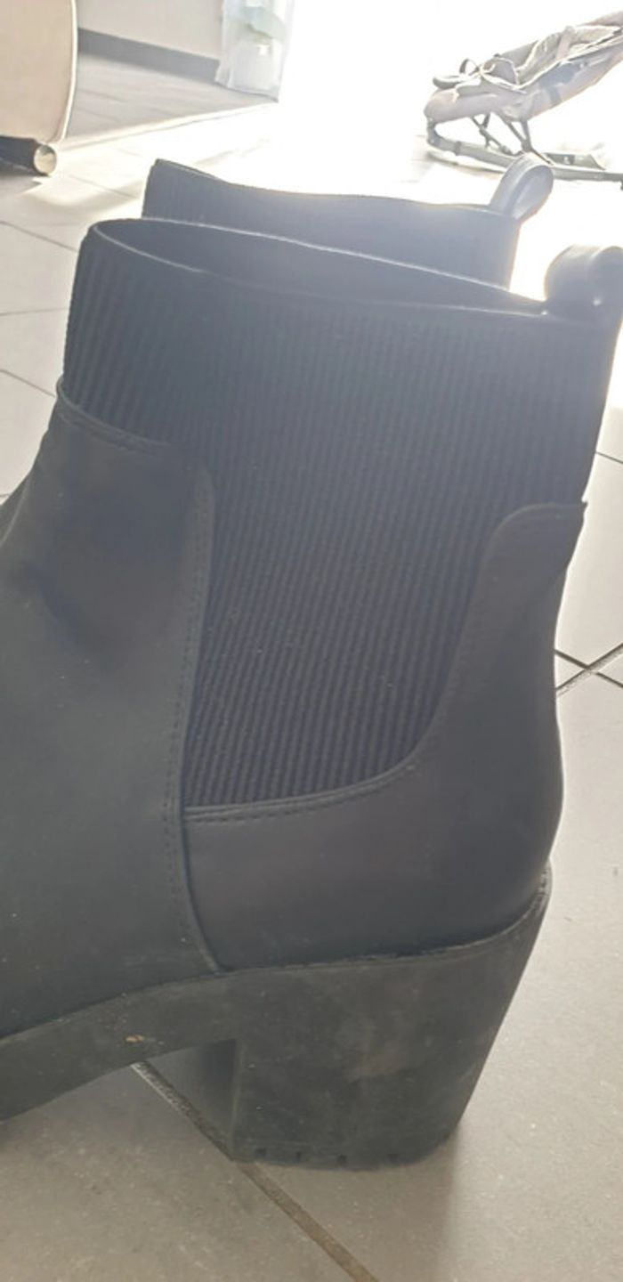 Bottines a talons bershka - photo numéro 2