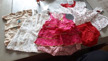 Lot fille 6 mois neuf robe combishort