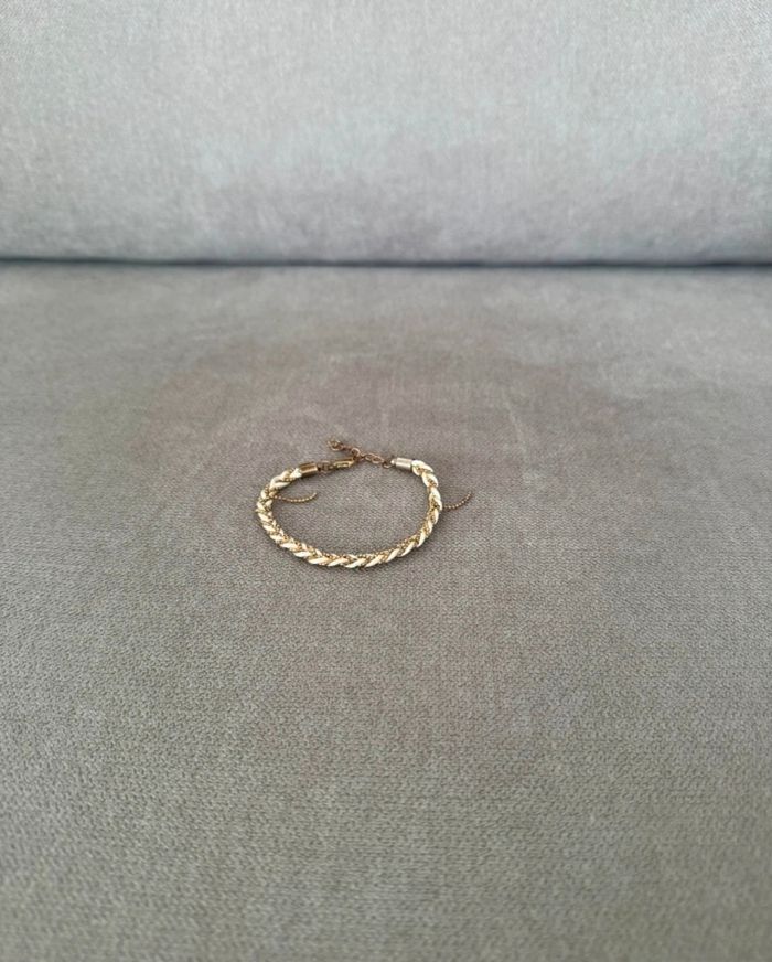 Bracelet tressé avec lignes boules dorées - photo numéro 1