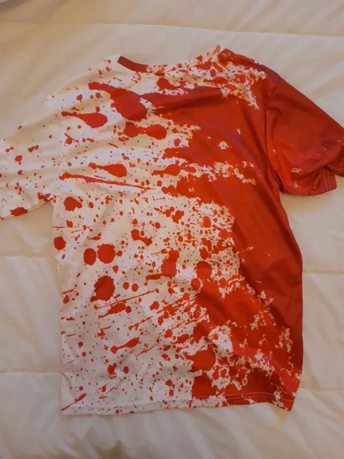 Tee shirt Halloween sang - photo numéro 3
