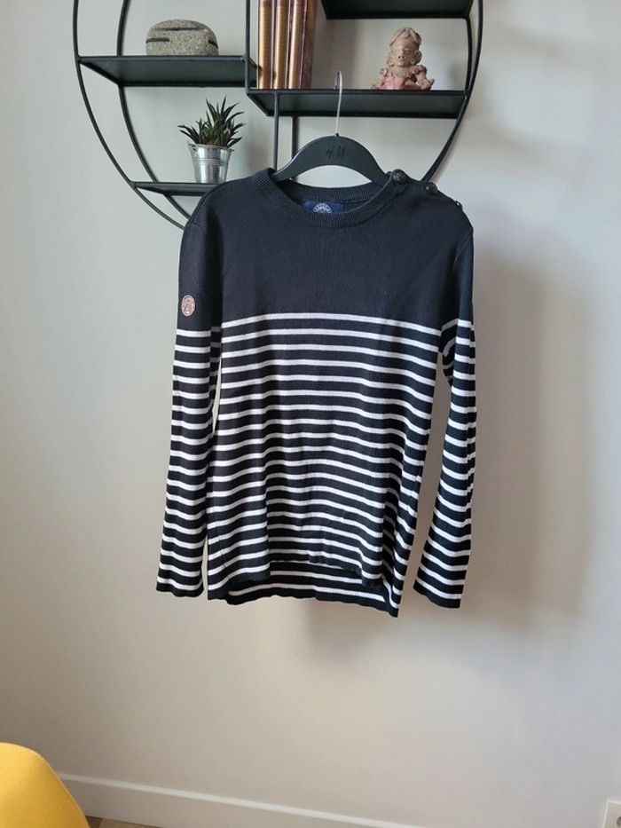 Pull marin manoukian