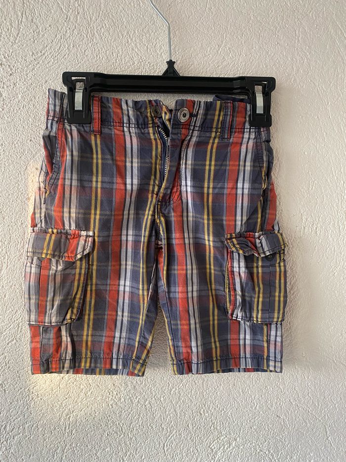Short chino à rayures