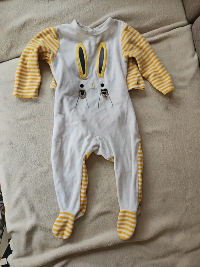 Pyjama lapin 🐰 12 mois
