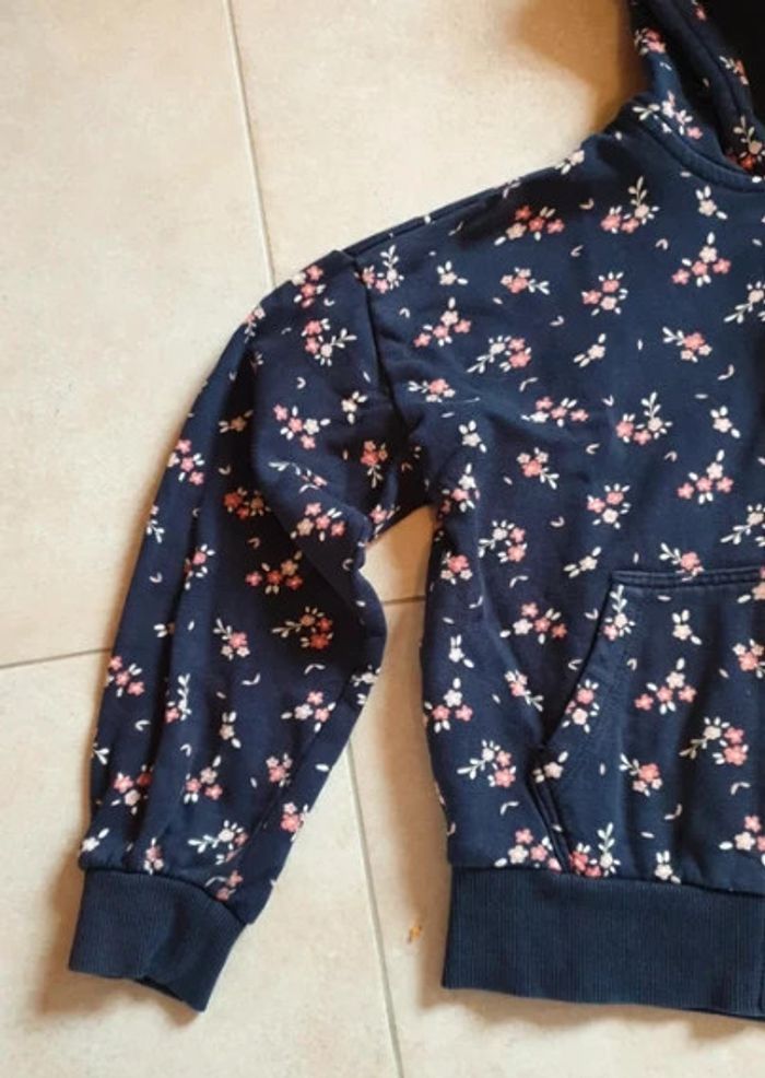 Sweat fleuri 10 ans - photo numéro 3