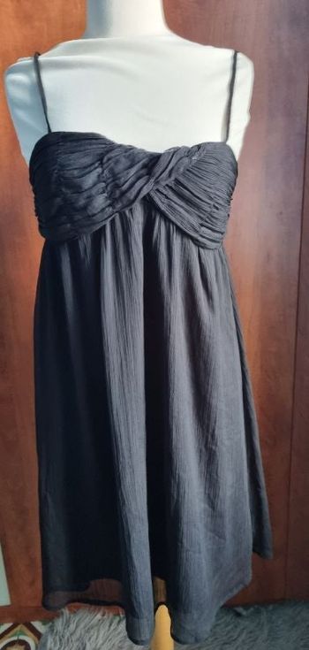 Robe noir a bretelles taille 36