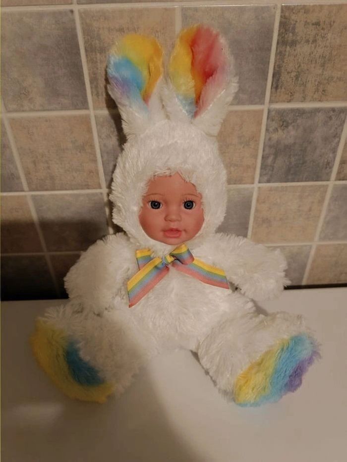 Peluche Mega Toys vinyle visage lapin