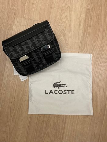 Sacoche Lacoste homme noir 