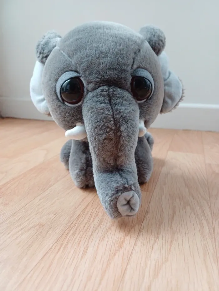 Peluche éléphant